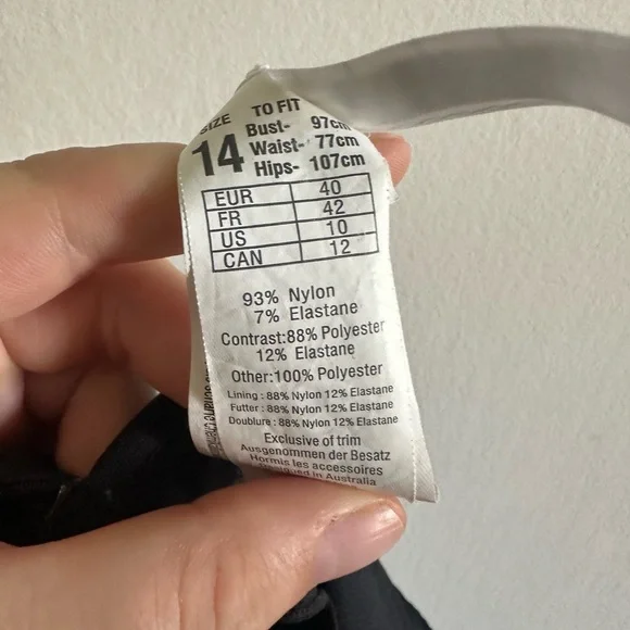 Seafolly Australia Black Quilted Fixed Tri Strappy Bikini Top size 14 EUC - Picture 12 of 12